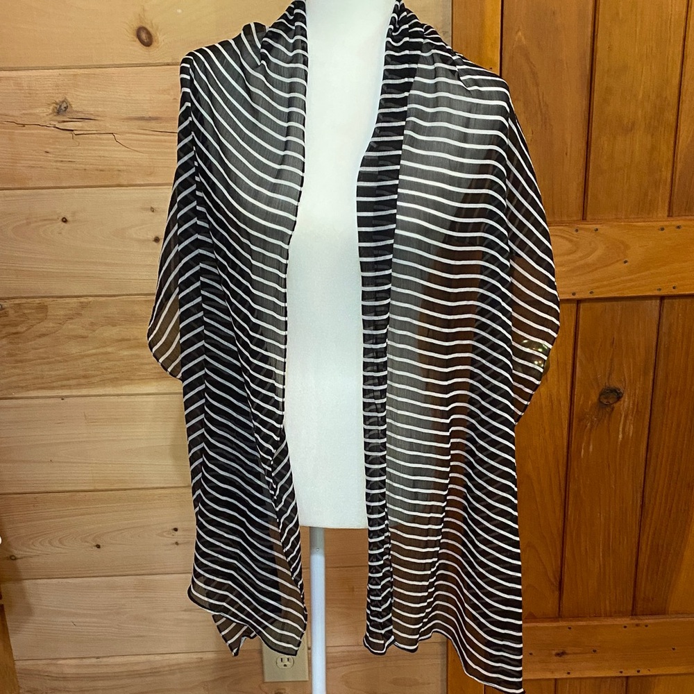 Elegant five scarf bundle from 80s-90's! - Picture 5 of 7